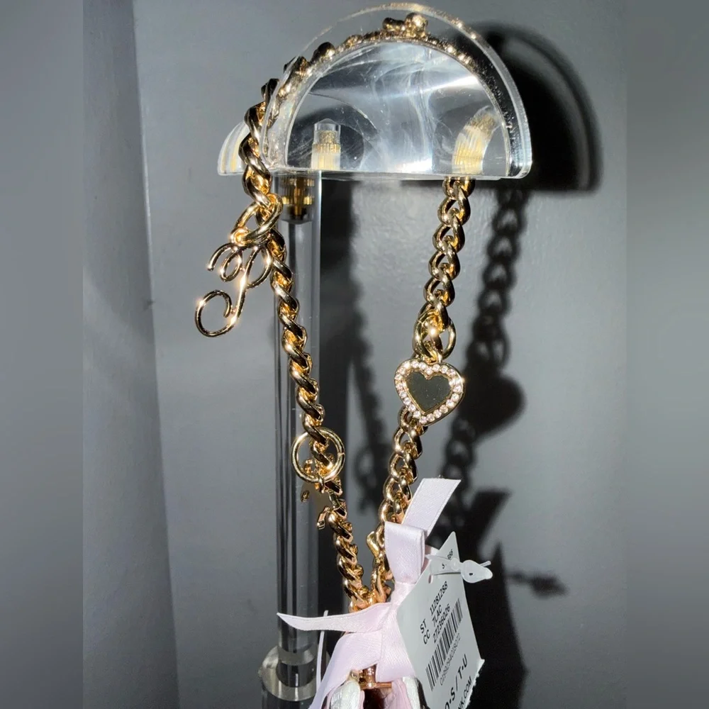 LoveShackFancy x VS Pink Colab Wristlet - Picture 4 of 4